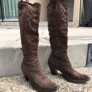 Precious vintage 90’s Western High Boots